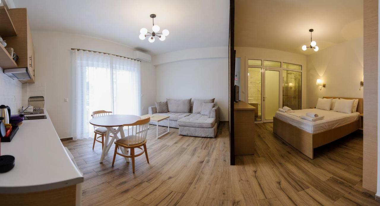 Status Luxury Apartments And Penthouse 파르가 외부 사진