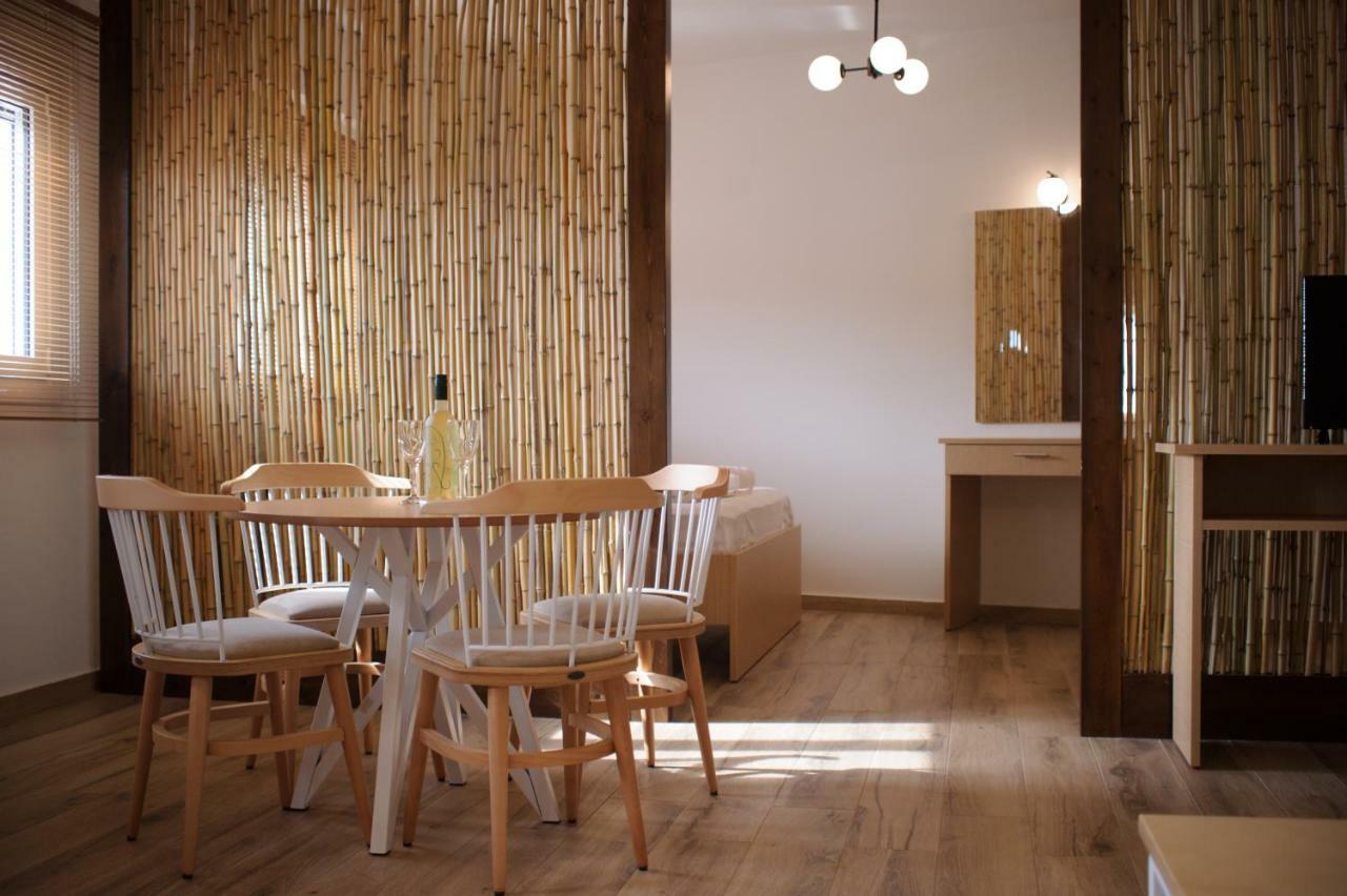 Status Luxury Apartments And Penthouse 파르가 외부 사진