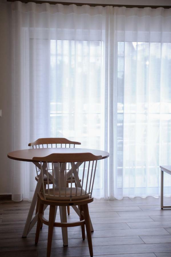 Status Luxury Apartments And Penthouse 파르가 외부 사진