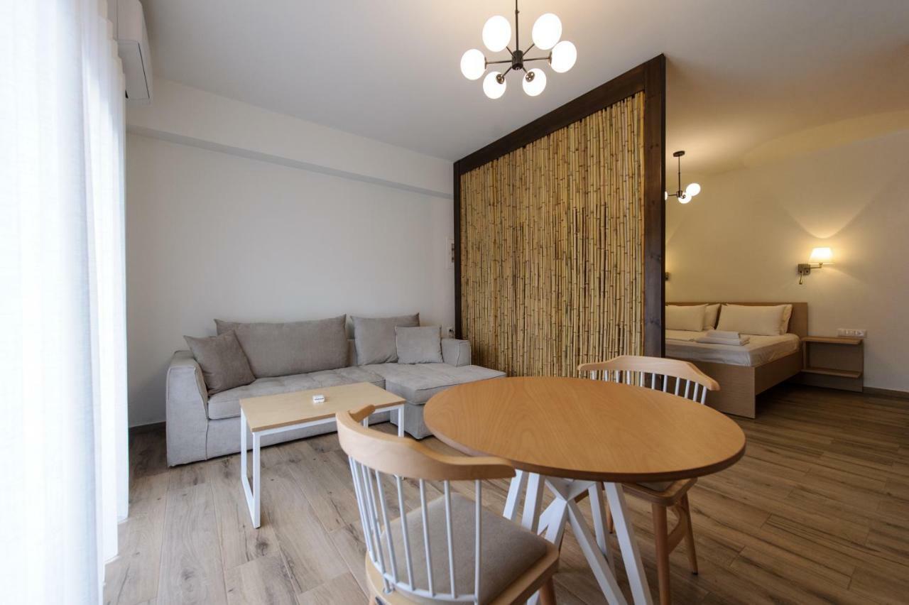 Status Luxury Apartments And Penthouse 파르가 외부 사진